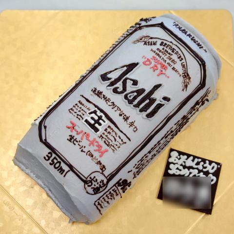 缶ビールの立体ケーキ