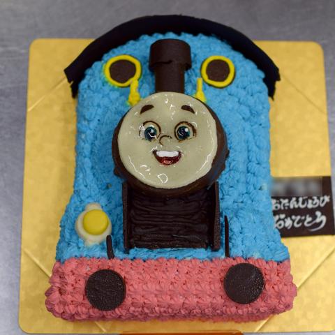 トーマスの立体ケーキ